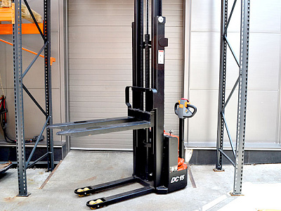 Transpalet Electric cu catarg CDD15J-LI-M250