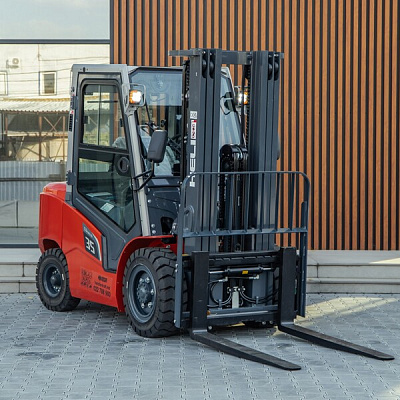 Stivuitor Diesel și GPL
HELI
CPCD35-M3RG3 ZSM470